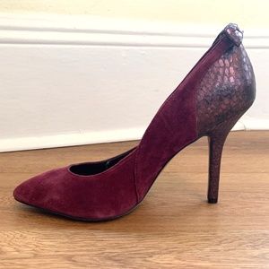 3/$15🌷sale! Plum heels, bow detail 🎀👠